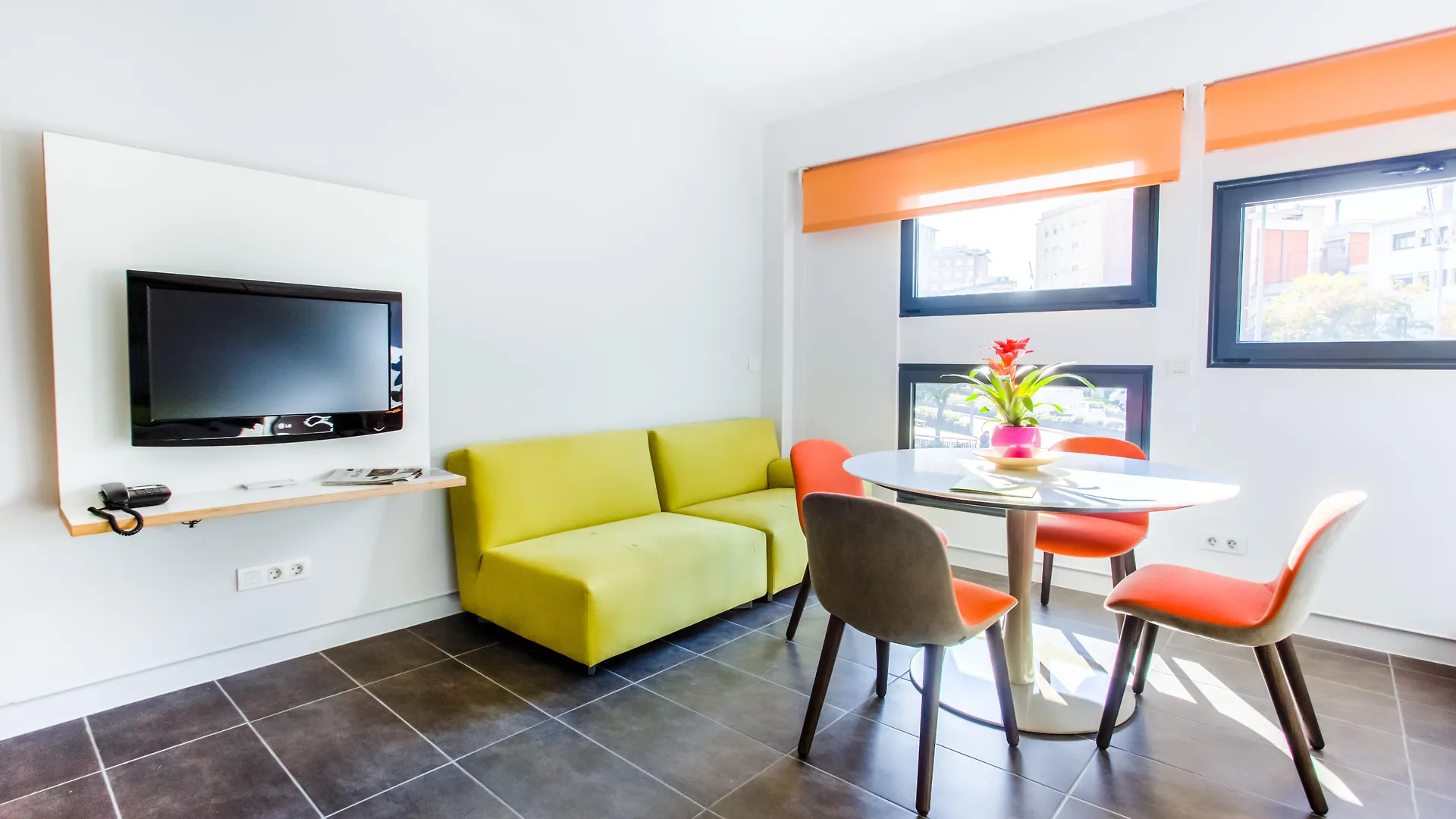 Cosmo Apartments Sants Barcelona