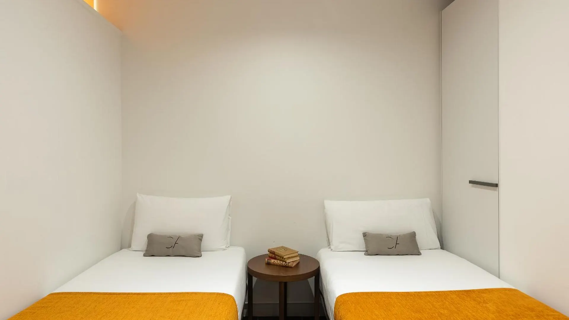 Cosmo Apartments Sants Barcelona