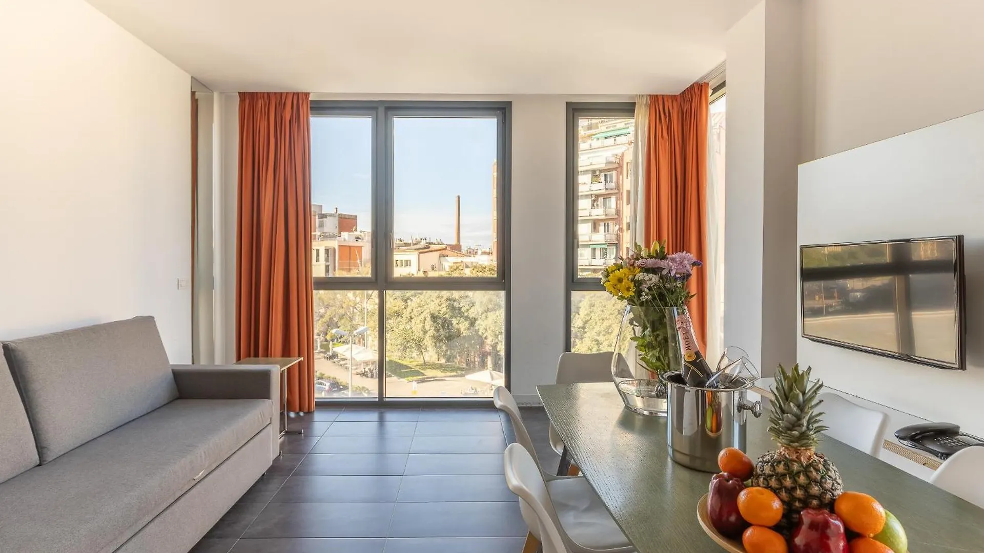 Cosmo Apartments Sants Barcelona Spanje